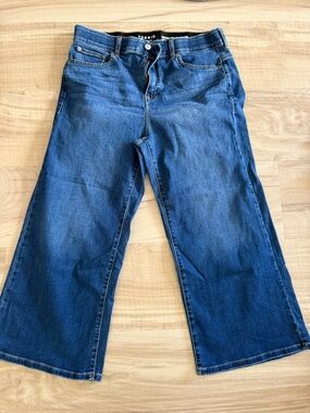 Torrid Bombshell Ankle Wide Leg Super Soft Crop Jeans, 14